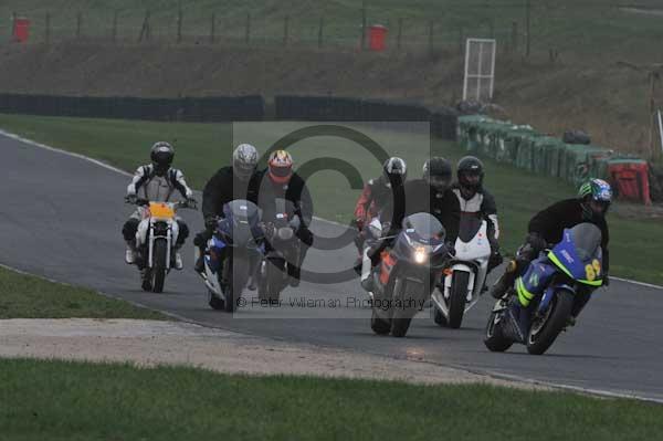 Mallory park Leicestershire;Mallory park photographs;Motorcycle action photographs;event digital images;eventdigitalimages;mallory park;no limits trackday;peter wileman photography;trackday;trackday digital images;trackday photos