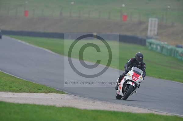 Mallory park Leicestershire;Mallory park photographs;Motorcycle action photographs;event digital images;eventdigitalimages;mallory park;no limits trackday;peter wileman photography;trackday;trackday digital images;trackday photos