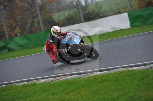 Mallory park Leicestershire;Mallory park photographs;Motorcycle action photographs;event digital images;eventdigitalimages;mallory park;no limits trackday;peter wileman photography;trackday;trackday digital images;trackday photos