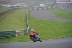 Mallory-park-Leicestershire;Mallory-park-photographs;Motorcycle-action-photographs;event-digital-images;eventdigitalimages;mallory-park;no-limits-trackday;peter-wileman-photography;trackday;trackday-digital-images;trackday-photos