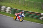 Mallory-park-Leicestershire;Mallory-park-photographs;Motorcycle-action-photographs;event-digital-images;eventdigitalimages;mallory-park;no-limits-trackday;peter-wileman-photography;trackday;trackday-digital-images;trackday-photos