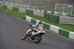 Mallory-park-Leicestershire;Mallory-park-photographs;Motorcycle-action-photographs;event-digital-images;eventdigitalimages;mallory-park;no-limits-trackday;peter-wileman-photography;trackday;trackday-digital-images;trackday-photos