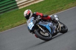 Mallory-park-Leicestershire;Mallory-park-photographs;Motorcycle-action-photographs;event-digital-images;eventdigitalimages;mallory-park;no-limits-trackday;peter-wileman-photography;trackday;trackday-digital-images;trackday-photos