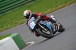 Mallory-park-Leicestershire;Mallory-park-photographs;Motorcycle-action-photographs;event-digital-images;eventdigitalimages;mallory-park;no-limits-trackday;peter-wileman-photography;trackday;trackday-digital-images;trackday-photos