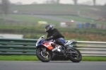 Mallory-park-Leicestershire;Mallory-park-photographs;Motorcycle-action-photographs;event-digital-images;eventdigitalimages;mallory-park;no-limits-trackday;peter-wileman-photography;trackday;trackday-digital-images;trackday-photos