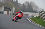 Mallory-park-Leicestershire;Mallory-park-photographs;Motorcycle-action-photographs;event-digital-images;eventdigitalimages;mallory-park;no-limits-trackday;peter-wileman-photography;trackday;trackday-digital-images;trackday-photos