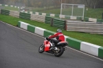 Mallory-park-Leicestershire;Mallory-park-photographs;Motorcycle-action-photographs;event-digital-images;eventdigitalimages;mallory-park;no-limits-trackday;peter-wileman-photography;trackday;trackday-digital-images;trackday-photos