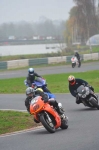 Mallory-park-Leicestershire;Mallory-park-photographs;Motorcycle-action-photographs;event-digital-images;eventdigitalimages;mallory-park;no-limits-trackday;peter-wileman-photography;trackday;trackday-digital-images;trackday-photos