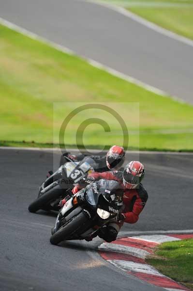 Motorcycle action photographs;Trackday digital images;cadwell;cadwell park photographs;event digital images;eventdigitalimages;motor racing louth lincolnshire;no limits trackdays;peter wileman photography;trackday;trackday photos