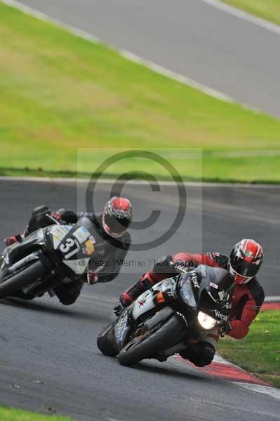 Motorcycle action photographs;Trackday digital images;cadwell;cadwell park photographs;event digital images;eventdigitalimages;motor racing louth lincolnshire;no limits trackdays;peter wileman photography;trackday;trackday photos