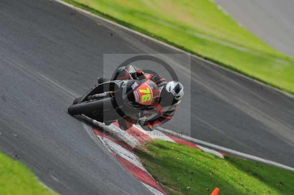 Motorcycle action photographs;Trackday digital images;cadwell;cadwell park photographs;event digital images;eventdigitalimages;motor racing louth lincolnshire;no limits trackdays;peter wileman photography;trackday;trackday photos