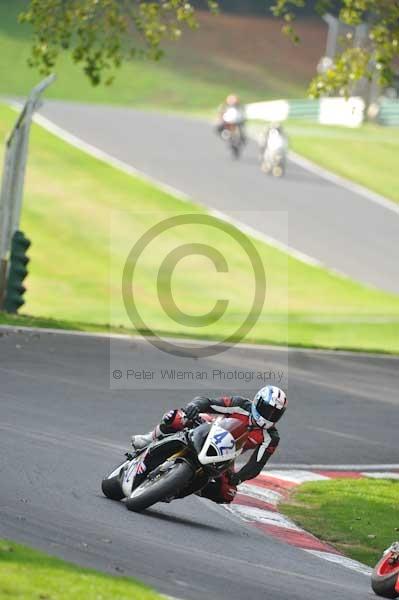 Motorcycle action photographs;Trackday digital images;cadwell;cadwell park photographs;event digital images;eventdigitalimages;motor racing louth lincolnshire;no limits trackdays;peter wileman photography;trackday;trackday photos