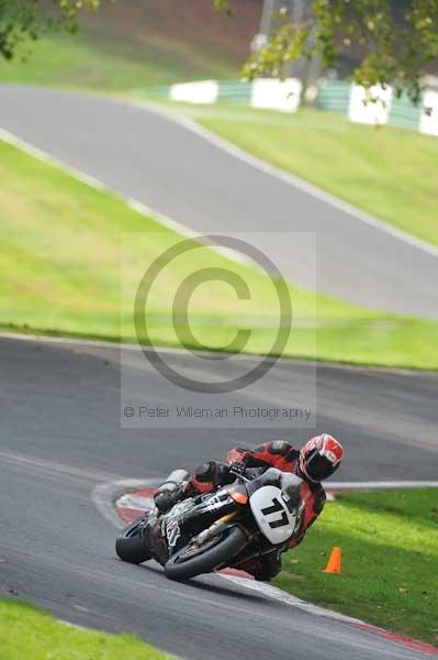 Motorcycle action photographs;Trackday digital images;cadwell;cadwell park photographs;event digital images;eventdigitalimages;motor racing louth lincolnshire;no limits trackdays;peter wileman photography;trackday;trackday photos