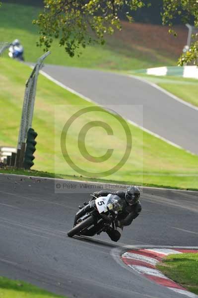 Motorcycle action photographs;Trackday digital images;cadwell;cadwell park photographs;event digital images;eventdigitalimages;motor racing louth lincolnshire;no limits trackdays;peter wileman photography;trackday;trackday photos