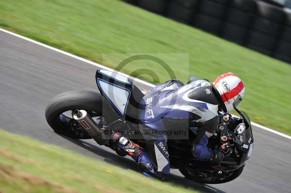 Motorcycle action photographs;Trackday digital images;cadwell;cadwell park photographs;event digital images;eventdigitalimages;motor racing louth lincolnshire;no limits trackdays;peter wileman photography;trackday;trackday photos