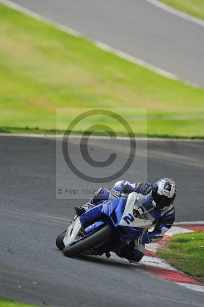 Motorcycle action photographs;Trackday digital images;cadwell;cadwell park photographs;event digital images;eventdigitalimages;motor racing louth lincolnshire;no limits trackdays;peter wileman photography;trackday;trackday photos