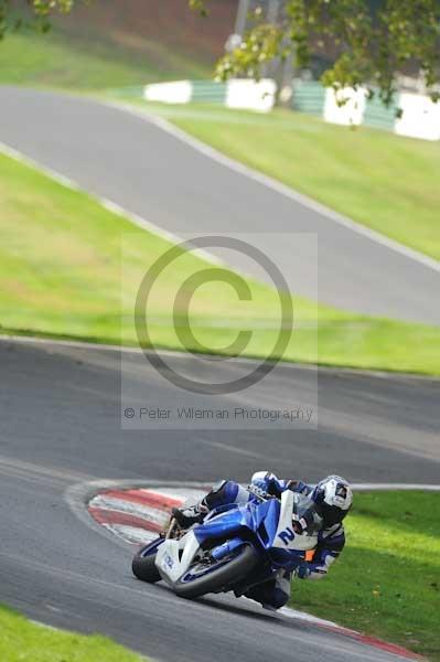 Motorcycle action photographs;Trackday digital images;cadwell;cadwell park photographs;event digital images;eventdigitalimages;motor racing louth lincolnshire;no limits trackdays;peter wileman photography;trackday;trackday photos