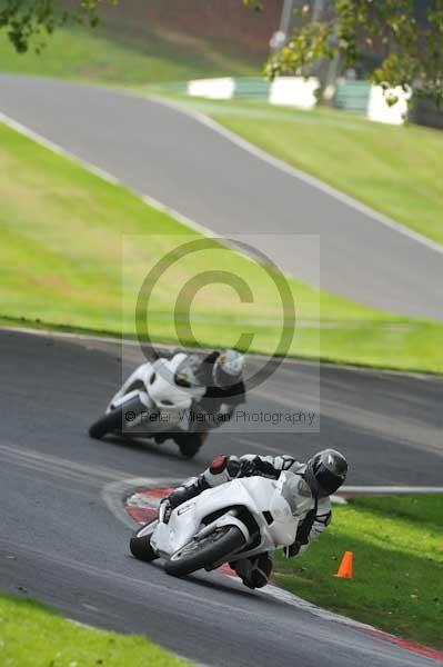 Motorcycle action photographs;Trackday digital images;cadwell;cadwell park photographs;event digital images;eventdigitalimages;motor racing louth lincolnshire;no limits trackdays;peter wileman photography;trackday;trackday photos