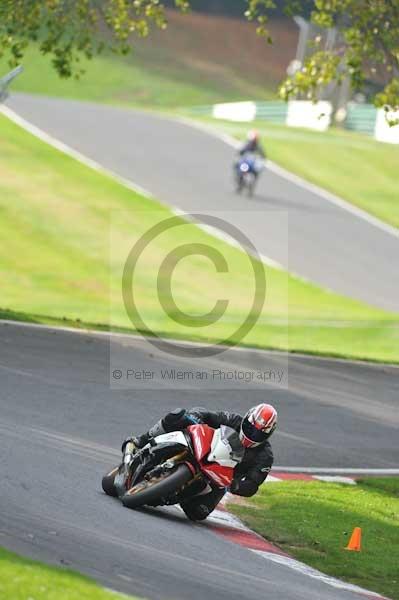 Motorcycle action photographs;Trackday digital images;cadwell;cadwell park photographs;event digital images;eventdigitalimages;motor racing louth lincolnshire;no limits trackdays;peter wileman photography;trackday;trackday photos