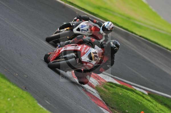 Motorcycle action photographs;Trackday digital images;cadwell;cadwell park photographs;event digital images;eventdigitalimages;motor racing louth lincolnshire;no limits trackdays;peter wileman photography;trackday;trackday photos