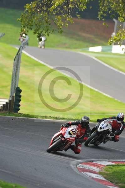 Motorcycle action photographs;Trackday digital images;cadwell;cadwell park photographs;event digital images;eventdigitalimages;motor racing louth lincolnshire;no limits trackdays;peter wileman photography;trackday;trackday photos