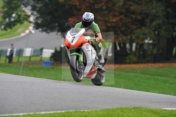 Motorcycle action photographs;Trackday digital images;cadwell;cadwell park photographs;event digital images;eventdigitalimages;motor racing louth lincolnshire;no limits trackdays;peter wileman photography;trackday;trackday photos