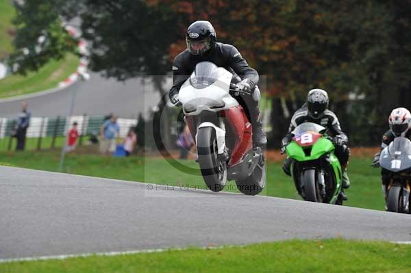 Motorcycle action photographs;Trackday digital images;cadwell;cadwell park photographs;event digital images;eventdigitalimages;motor racing louth lincolnshire;no limits trackdays;peter wileman photography;trackday;trackday photos