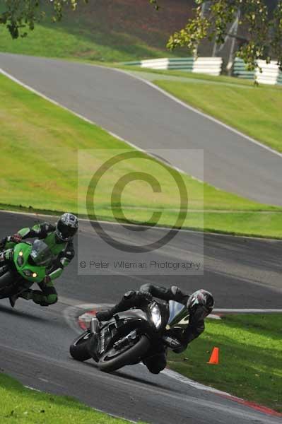 Motorcycle action photographs;Trackday digital images;cadwell;cadwell park photographs;event digital images;eventdigitalimages;motor racing louth lincolnshire;no limits trackdays;peter wileman photography;trackday;trackday photos