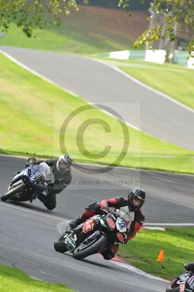 Motorcycle action photographs;Trackday digital images;cadwell;cadwell park photographs;event digital images;eventdigitalimages;motor racing louth lincolnshire;no limits trackdays;peter wileman photography;trackday;trackday photos