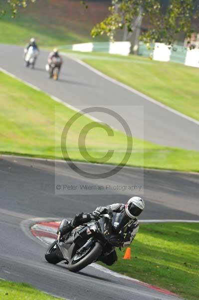 Motorcycle action photographs;Trackday digital images;cadwell;cadwell park photographs;event digital images;eventdigitalimages;motor racing louth lincolnshire;no limits trackdays;peter wileman photography;trackday;trackday photos