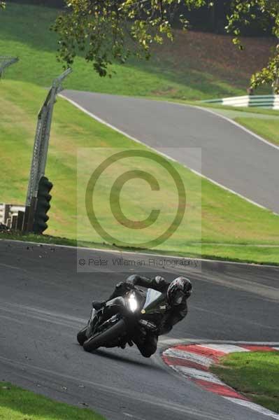 Motorcycle action photographs;Trackday digital images;cadwell;cadwell park photographs;event digital images;eventdigitalimages;motor racing louth lincolnshire;no limits trackdays;peter wileman photography;trackday;trackday photos