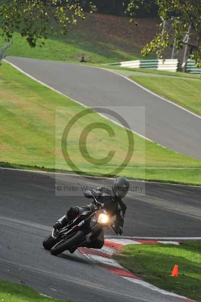 Motorcycle action photographs;Trackday digital images;cadwell;cadwell park photographs;event digital images;eventdigitalimages;motor racing louth lincolnshire;no limits trackdays;peter wileman photography;trackday;trackday photos