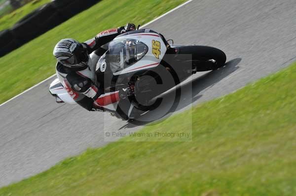 Motorcycle action photographs;Trackday digital images;cadwell;cadwell park photographs;event digital images;eventdigitalimages;motor racing louth lincolnshire;no limits trackdays;peter wileman photography;trackday;trackday photos