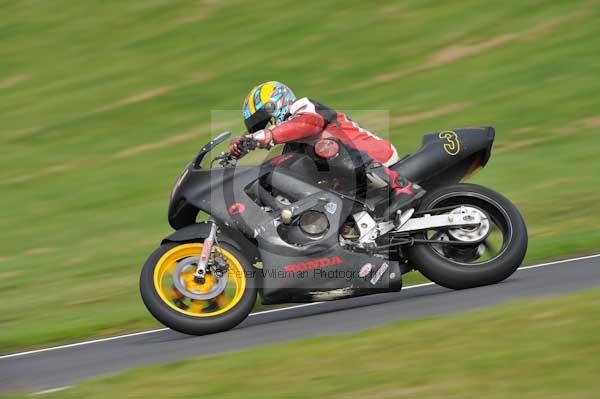 Motorcycle action photographs;Trackday digital images;cadwell;cadwell park photographs;event digital images;eventdigitalimages;motor racing louth lincolnshire;no limits trackdays;peter wileman photography;trackday;trackday photos