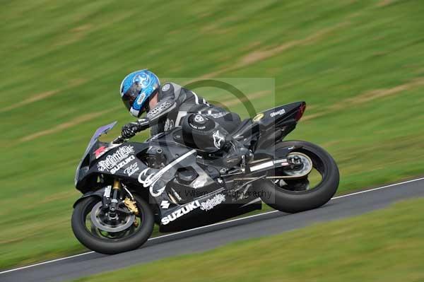 Motorcycle action photographs;Trackday digital images;cadwell;cadwell park photographs;event digital images;eventdigitalimages;motor racing louth lincolnshire;no limits trackdays;peter wileman photography;trackday;trackday photos