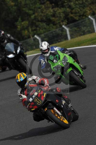 Motorcycle action photographs;Trackday digital images;cadwell;cadwell park photographs;event digital images;eventdigitalimages;motor racing louth lincolnshire;no limits trackdays;peter wileman photography;trackday;trackday photos