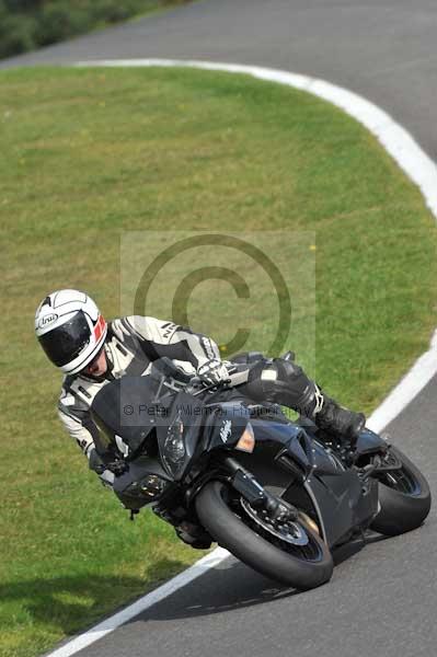 Motorcycle action photographs;Trackday digital images;cadwell;cadwell park photographs;event digital images;eventdigitalimages;motor racing louth lincolnshire;no limits trackdays;peter wileman photography;trackday;trackday photos