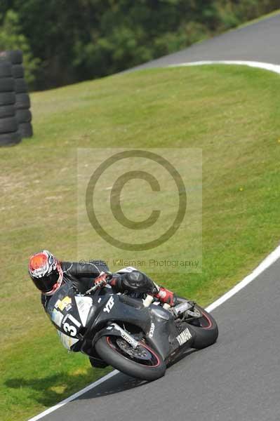 Motorcycle action photographs;Trackday digital images;cadwell;cadwell park photographs;event digital images;eventdigitalimages;motor racing louth lincolnshire;no limits trackdays;peter wileman photography;trackday;trackday photos