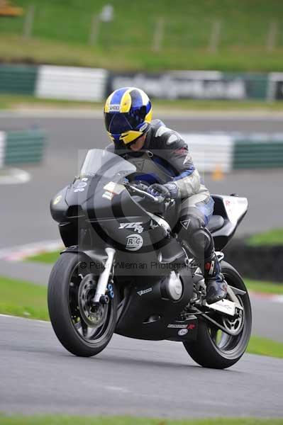 Motorcycle action photographs;Trackday digital images;cadwell;cadwell park photographs;event digital images;eventdigitalimages;motor racing louth lincolnshire;no limits trackdays;peter wileman photography;trackday;trackday photos