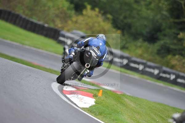 Motorcycle action photographs;Trackday digital images;cadwell;cadwell park photographs;event digital images;eventdigitalimages;motor racing louth lincolnshire;no limits trackdays;peter wileman photography;trackday;trackday photos