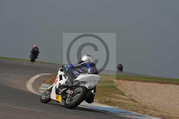 Motorcycle action photographs;Trackday digital images;donington;donington park leicestershire;donington photographs;event digital images;eventdigitalimages;no limits trackday;peter wileman photography;trackday;trackday photos