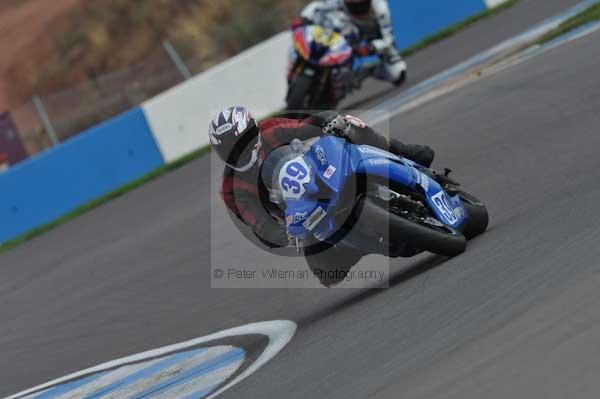 Motorcycle action photographs;Trackday digital images;donington;donington park leicestershire;donington photographs;event digital images;eventdigitalimages;no limits trackday;peter wileman photography;trackday;trackday photos