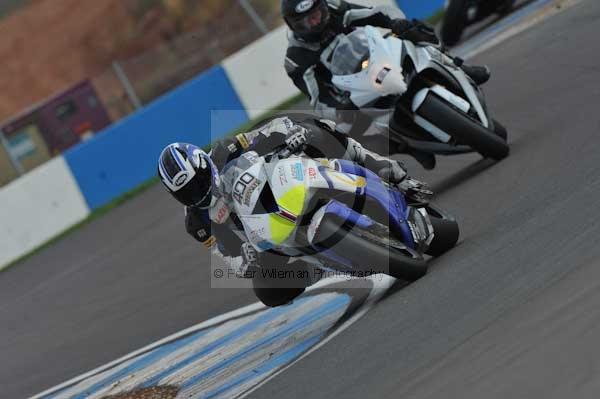 Motorcycle action photographs;Trackday digital images;donington;donington park leicestershire;donington photographs;event digital images;eventdigitalimages;no limits trackday;peter wileman photography;trackday;trackday photos