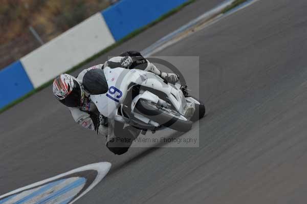 Motorcycle action photographs;Trackday digital images;donington;donington park leicestershire;donington photographs;event digital images;eventdigitalimages;no limits trackday;peter wileman photography;trackday;trackday photos