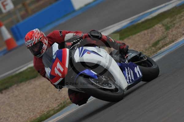 Motorcycle action photographs;Trackday digital images;donington;donington park leicestershire;donington photographs;event digital images;eventdigitalimages;no limits trackday;peter wileman photography;trackday;trackday photos