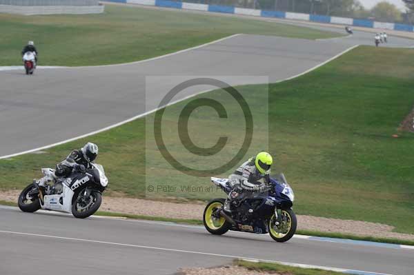 Motorcycle action photographs;Trackday digital images;donington;donington park leicestershire;donington photographs;event digital images;eventdigitalimages;no limits trackday;peter wileman photography;trackday;trackday photos