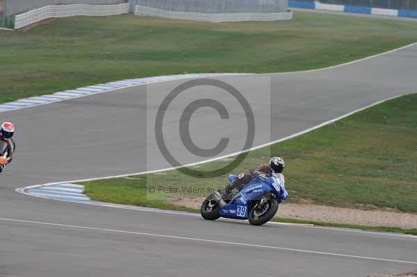 Motorcycle action photographs;Trackday digital images;donington;donington park leicestershire;donington photographs;event digital images;eventdigitalimages;no limits trackday;peter wileman photography;trackday;trackday photos