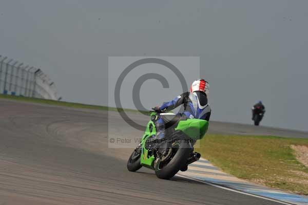 Motorcycle action photographs;Trackday digital images;donington;donington park leicestershire;donington photographs;event digital images;eventdigitalimages;no limits trackday;peter wileman photography;trackday;trackday photos