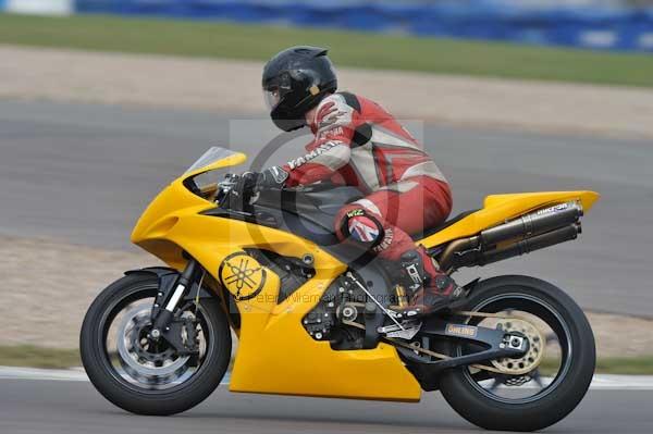 Motorcycle action photographs;Trackday digital images;donington;donington park leicestershire;donington photographs;event digital images;eventdigitalimages;no limits trackday;peter wileman photography;trackday;trackday photos