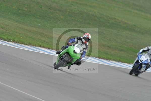 Motorcycle action photographs;Trackday digital images;donington;donington park leicestershire;donington photographs;event digital images;eventdigitalimages;no limits trackday;peter wileman photography;trackday;trackday photos